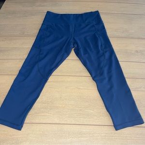 ZYIA Active Light N’ Tight Navy Crop Pocket Leggings Size 8-10